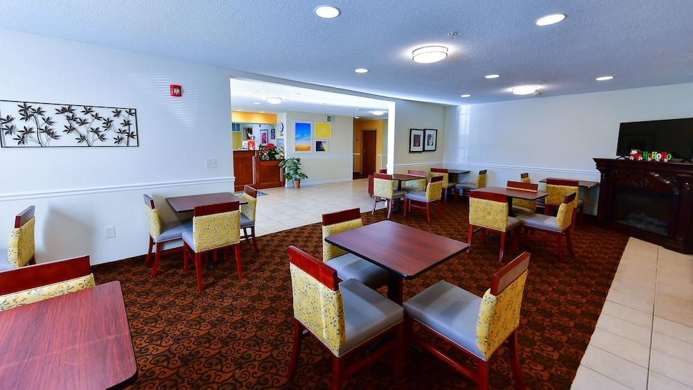 Days Inn By Wyndham Greensboro Nc Extérieur photo