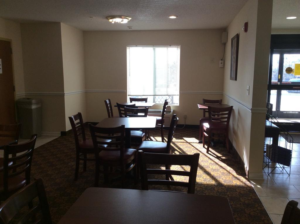 Days Inn By Wyndham Greensboro Nc Extérieur photo