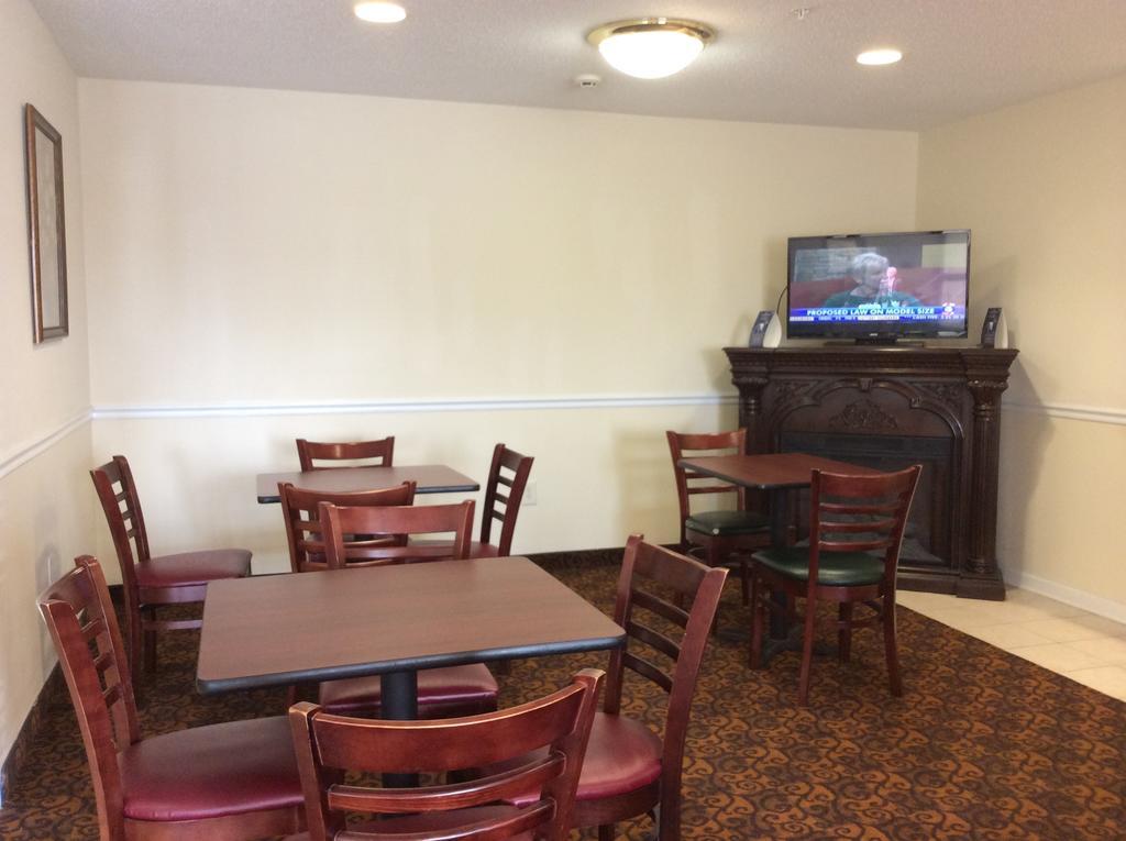 Days Inn By Wyndham Greensboro Nc Extérieur photo