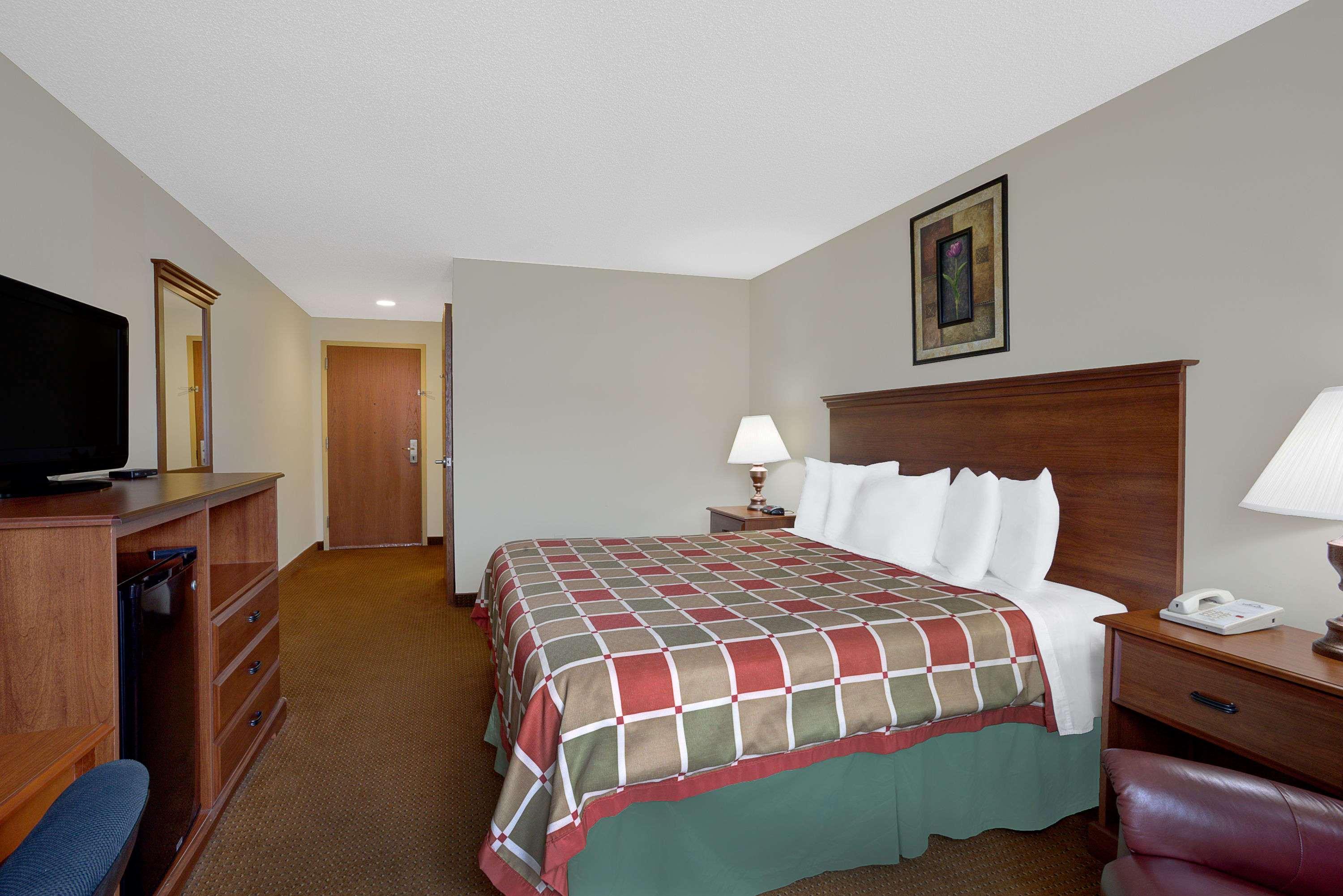 Days Inn By Wyndham Greensboro Nc Extérieur photo