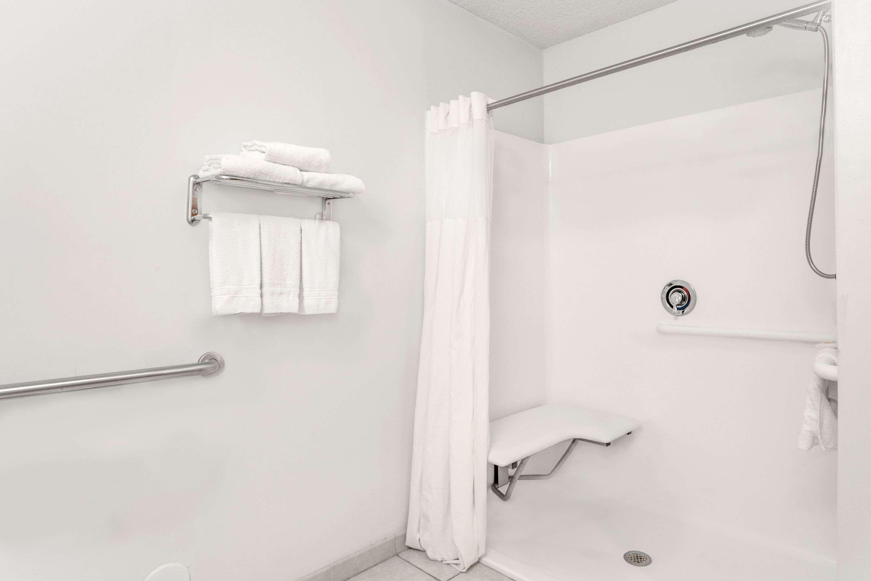 Days Inn By Wyndham Greensboro Nc Extérieur photo