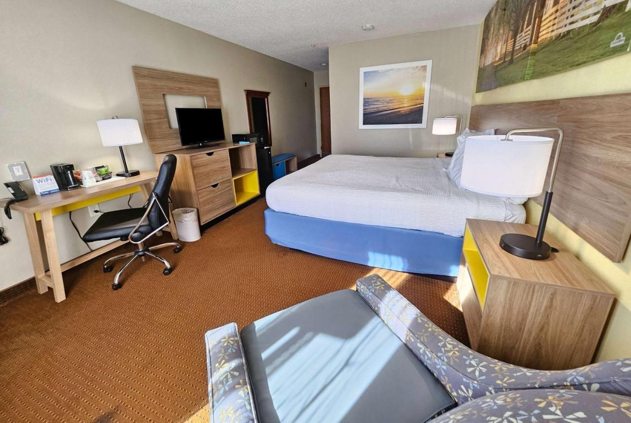 Days Inn By Wyndham Greensboro Nc Extérieur photo