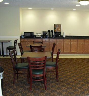 Days Inn By Wyndham Greensboro Nc Extérieur photo