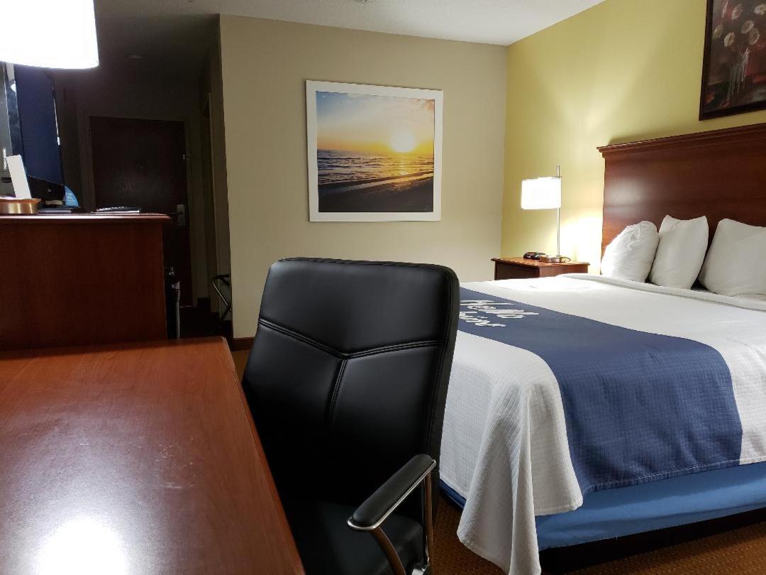 Days Inn By Wyndham Greensboro Nc Extérieur photo